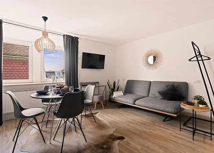 Einzimmerwohnung In Seenaehe Klimatisiert